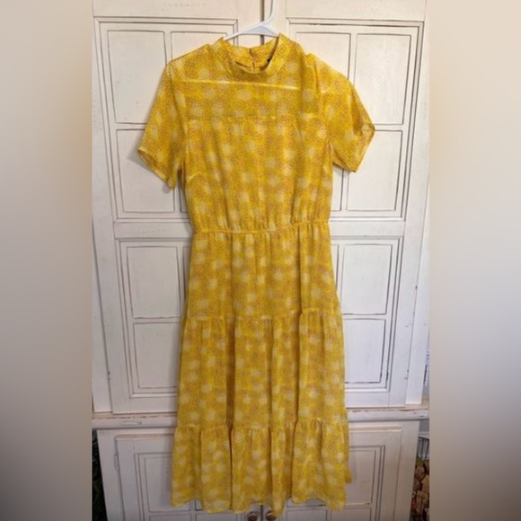 Lulu’s Dressed Up Yellow Floral Midi Dress M - Picture 2 of 3